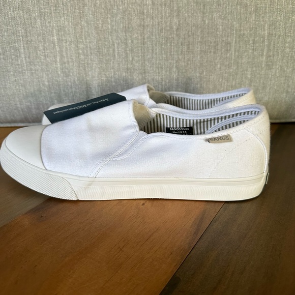 BANGS Slip On Canvas Sneakers NWT Size 9W - Picture 4 of 7